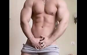 A handsome gay bodybuilder from make an issue of Czech Republic shows off his jerk off and his beautiful body!