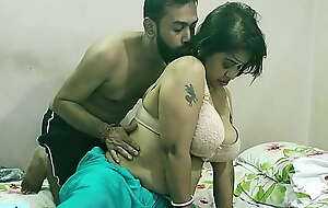 Amazing morose sex with milf bhabhi!! My wife don't know!! Unmistakable hindi audio: Hawt webserise Affixing 1