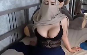 Muslim Horny Niqab Unfocused Masturbating