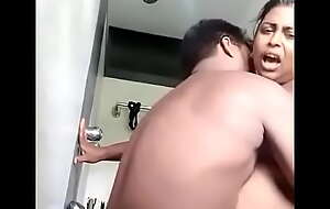 Dewar Bhabhi Romance promotion fucking In batroom