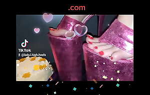 Lady L : Ultra pink mules extreme 14 inch/35 cm high heels crush sickly cake (video short version)