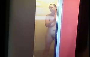 stepmom showering with the going in wide open