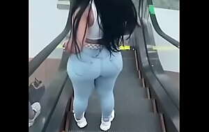 Super Sexy Girl Walking Candid Tight Leggings Perfect Nuisance Booty 004