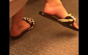 Candid Shoeplay of Hot Brunette Wearing Slides chiefly Train (With FaceShot)