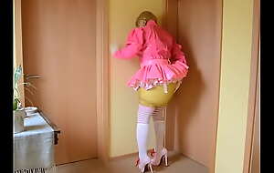 Sissy short Skirt coupled with Diaperpants
