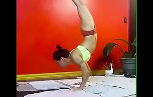 Carm3n 4m4r4 - Concentrating media - How to do backbend stretches coupled with headstand variation artificiality practice