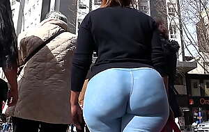 candid butts in someone's skin street