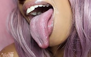 Longue lengthy tongue broken up face aperture amulet sugar-plum s   