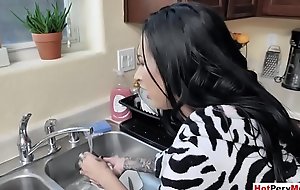 Shagging my busty Mummy stepmom while she doing dishes