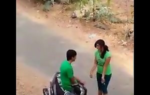 Indian paramour sexy kiss in road