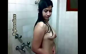 Desi hot girl bathing video be worthwhile for boyfriend