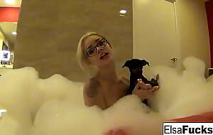 Elsa Jean shows off her hotel room and her cum-hole