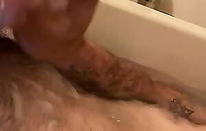 Matt’s insane in the tub masterbation,best jerk off video you have ever seen
