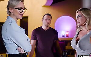Always fighting stepmom MILFs Kenzie Taylor coupled with Caitlin Bell needed an intercession from stepson