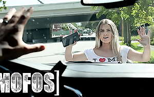 (Jmac) Picks Up Terrified (Brooke Karter) From The Street Chills Her With A Nice Have sexual intercourse - Mofos