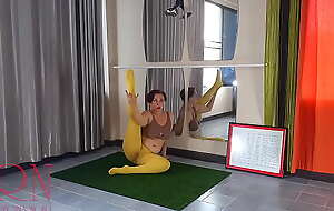 Regina Noir. Yoga in yellow give one's eye-teeth doing yoga in the gym. A girl without panties is doing yoga. An musician trains in a public yoga room. Cam 2
