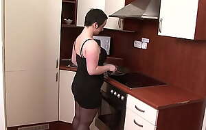 Stepmom bends renounce for interracial anal in the kitchen