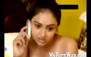 ) telugu-actress-vaheeda-wrapped-in-towel-showing-cleavage-masala-video