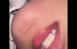 Indonesian porn aunty asks for a massage for ireful body