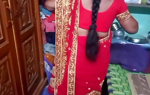 Desi beauty housewife sary infirm of purpose in home