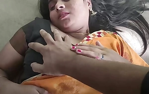 Desi Couple Enjoy Intimate Moments With Kisses And Tender Touches In Dado