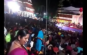 Aunty ass dance in concert more recruit indianvoyeur xnxx