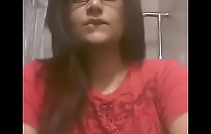 desi girl showing titties selfie video