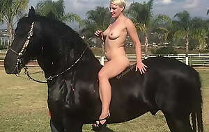 Naked Blonde and Horse: Till Sharpshooter Shoot in Mexico