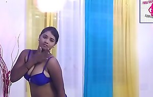 Uma bhabhi Swimsuit border show - Indian beautiful legal age teenager unreserved seduce