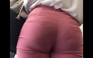 VPL VTL Candid ass butt on pink jeans with visible tong panty line