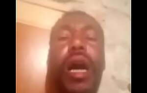 Voici flu vidéo nu de Monsieur Ibrahima agak d'origine nigérien race touareg.