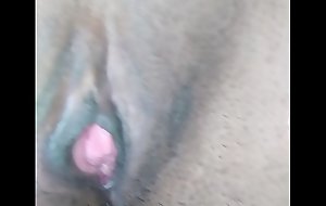 Des wife's pussy licked by husband
