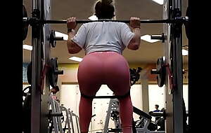lovely fundament in candid leggings