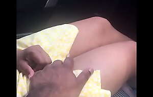 Srilankan hot situation girl tempted in car