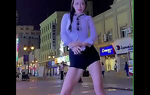 Chinese slut dancing in public douyin