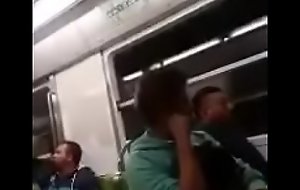 LFD:Novio le hace oral en el metro[FB:NO   CURRUPTOS]