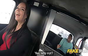 Curvy Taxi Lady Keeps His Jizz Warm On The Exhibiting a resemblance To Sperm Bank