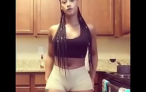 Young chick twerking for daddy (Snapchat   sstorm2x