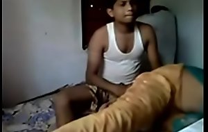 Desi sweetheart shagging his horn-mad girlfriend MP4 porn video 