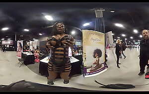 Ebony Goddess Mystique gives me a body tour at EXXXotica NJ 2021 in 360 degree VR